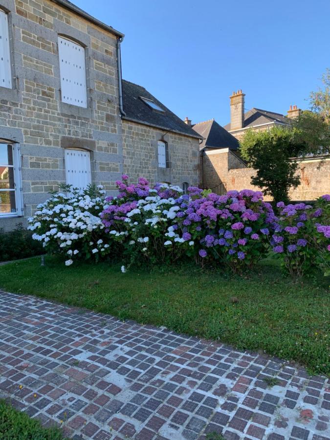 Les chambres d’hôtes de Rânes Ranes Exterior foto